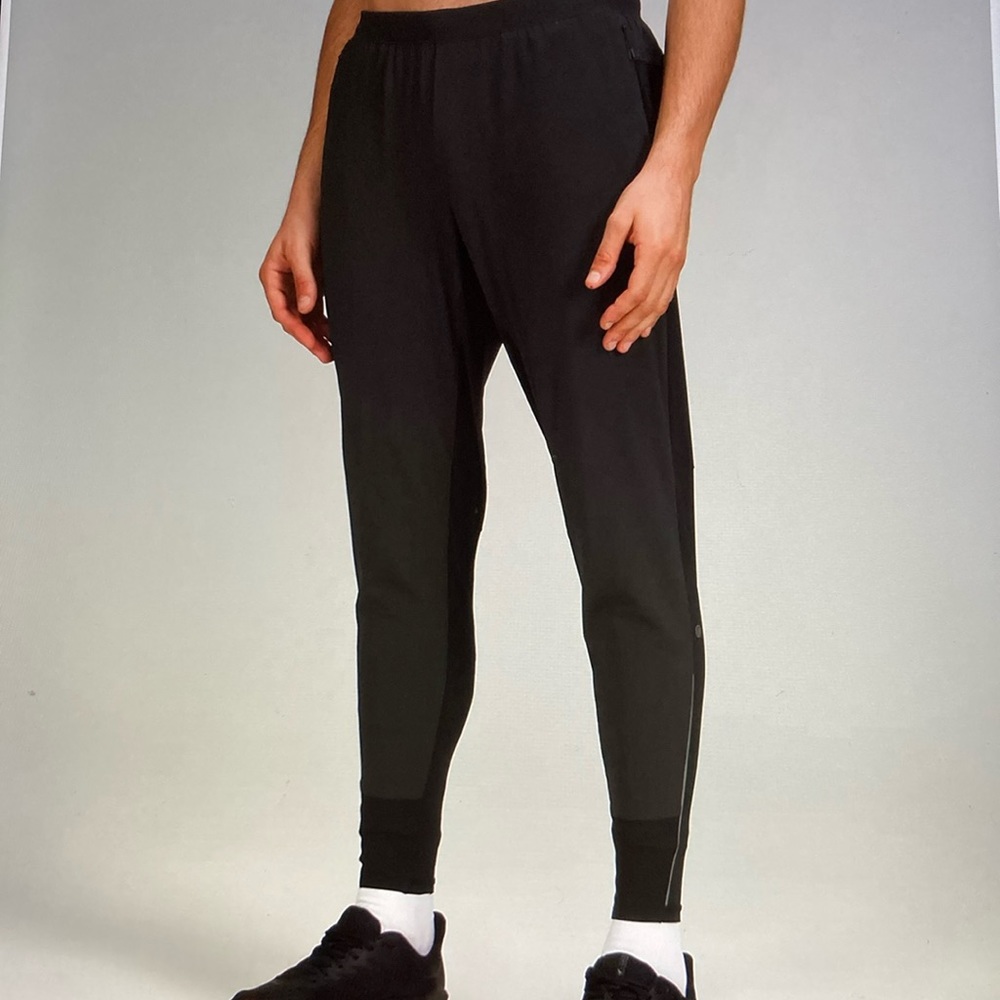 Lulu limón surge jogger for men, size XXL.